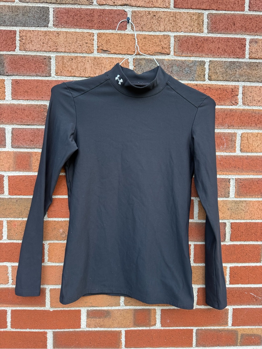 Under Armour Black Mock Neck Long Sleeve Athletic Top Medium